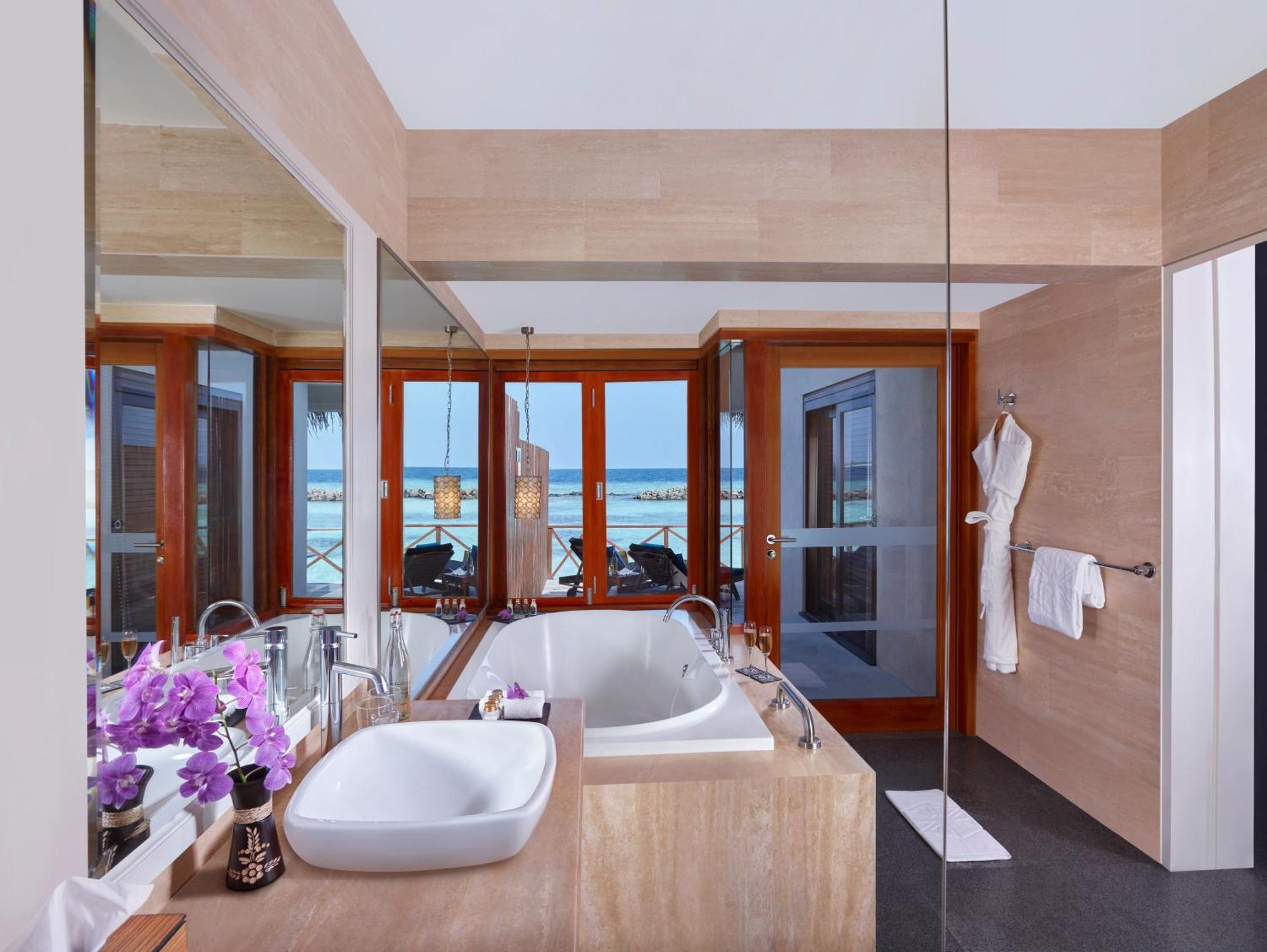 Taj Coral Reef Resort & Spa,Maldives Hembadhu Island ภายนอก รูปภาพ